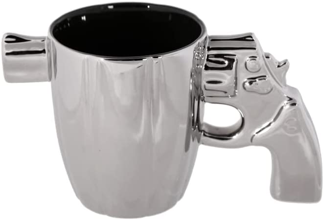 Tasse Kaffeebecher mit Henkel in Form eines Revolvergriff - für die andere Art von Frühstück - Porzellan-Becher mit Henkel in Form eines Revolvergriff