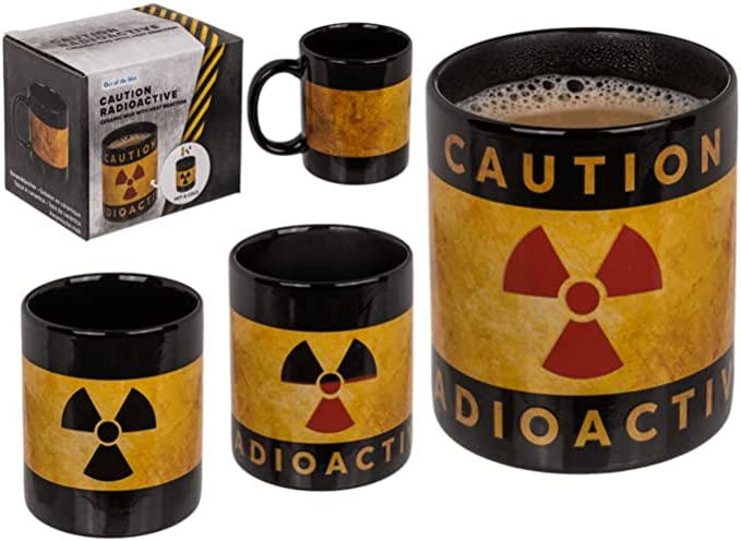 Tasse Kaffeebecher für den Chemiker und Wissenschaftler Schwarze Tasse mit Aufdruck CAUTION RATIOACTIVE Becher reagiert auf Hitze