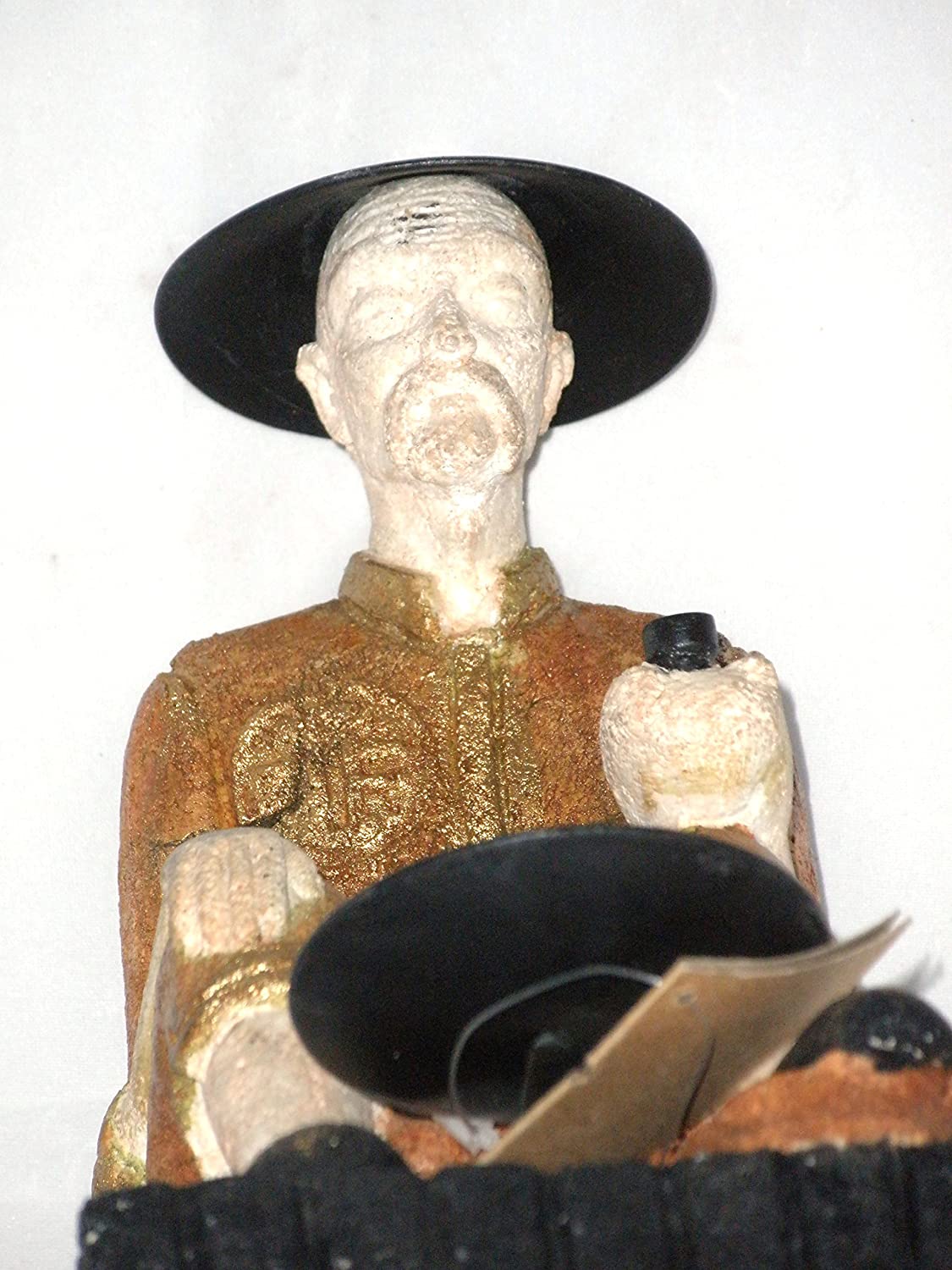 Figur Skulptur Chinesischer Mann sitzend mit Kerzenschale aus Metall Vulkangestein und Asche